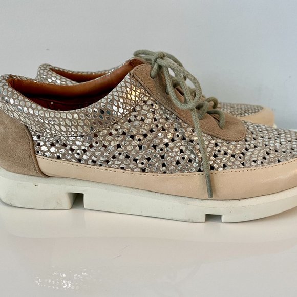 "L'Amour Des Pieds" Beige & Silver Lace-Up Casual Shoes - Picture 4 of 12